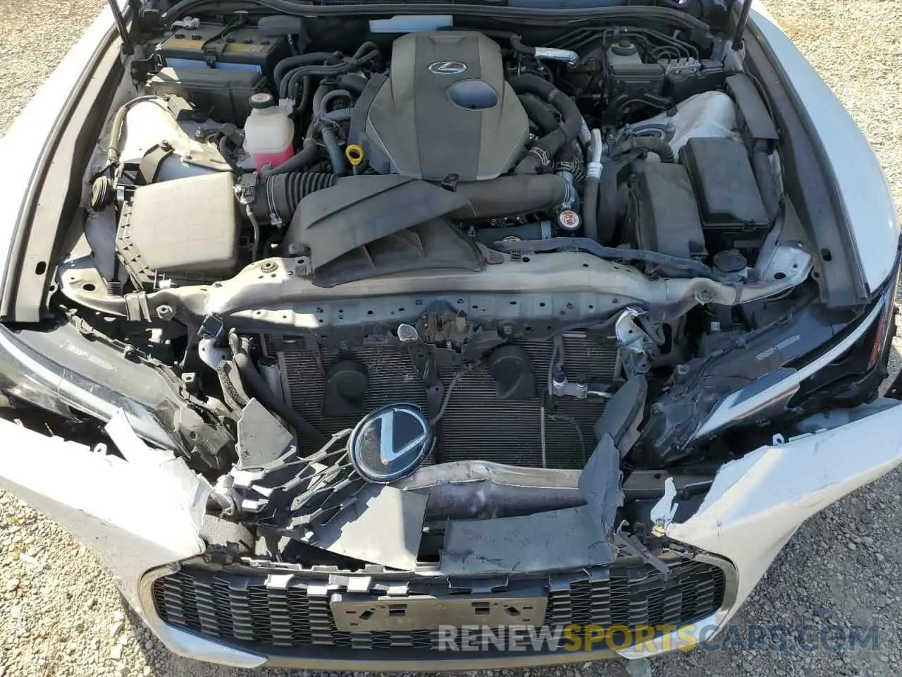 11 fotografías del automóvil dañado JTHCA1D20M5114244 LEXUS IS 2021