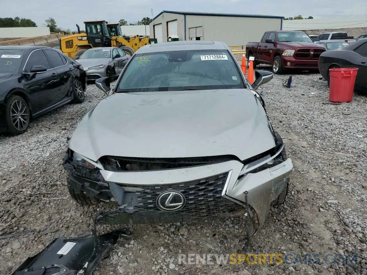 5 fotografías del automóvil dañado JTHCA1D20M5114714 LEXUS IS 2021