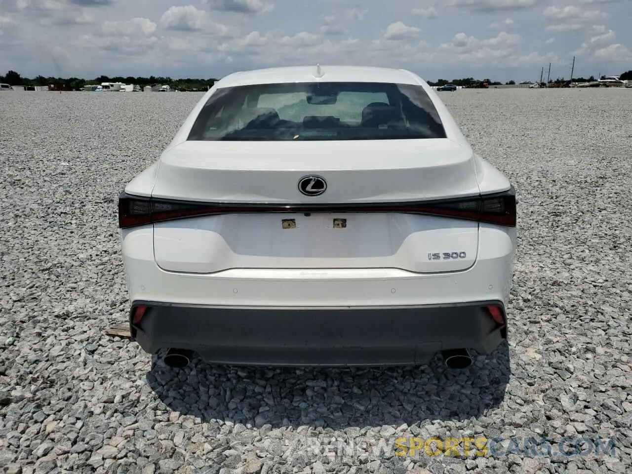 6 fotografías del automóvil dañado JTHCA1D21M5114771 LEXUS IS 2021