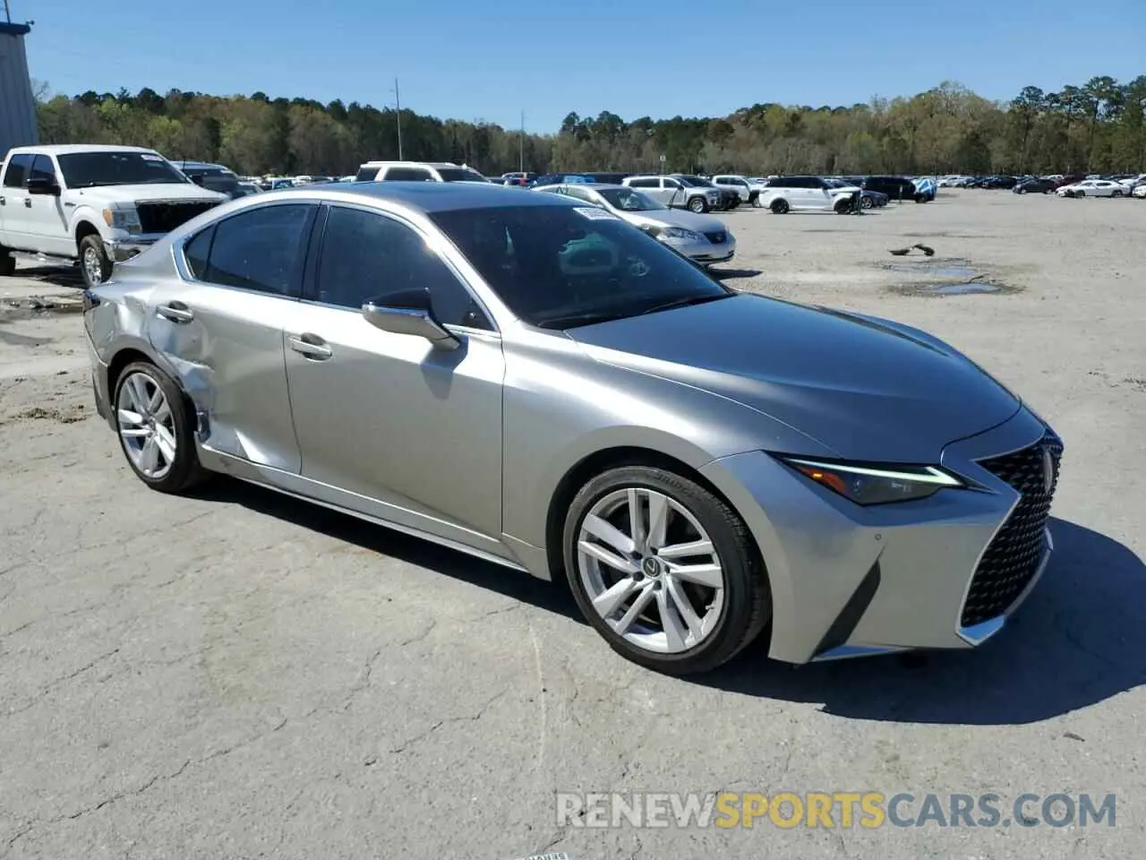 4 fotografías del automóvil dañado JTHCA1D22M5114522 LEXUS IS 2021