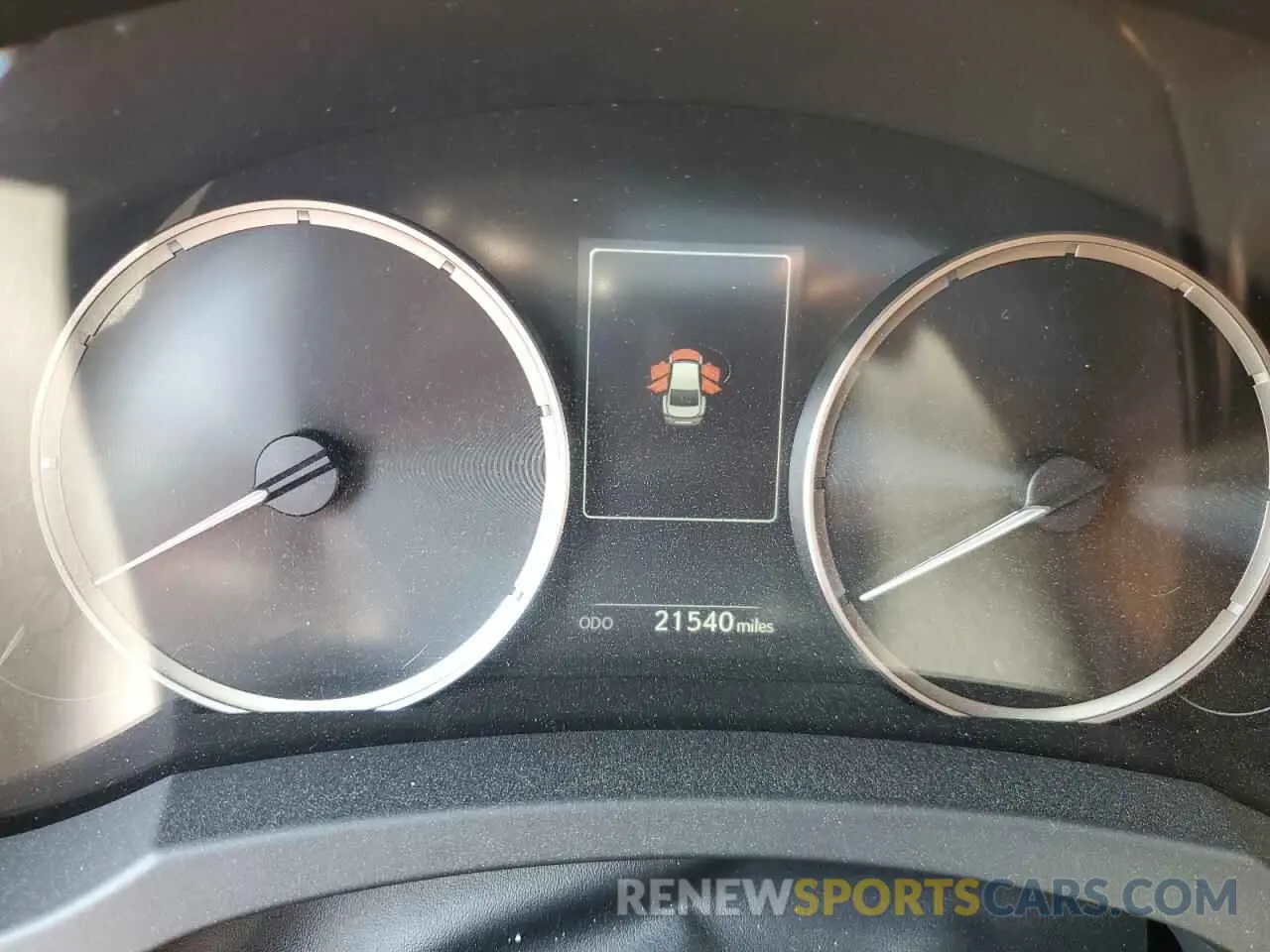 9 fotografías del automóvil dañado JTHCA1D23M5114853 LEXUS IS 2021