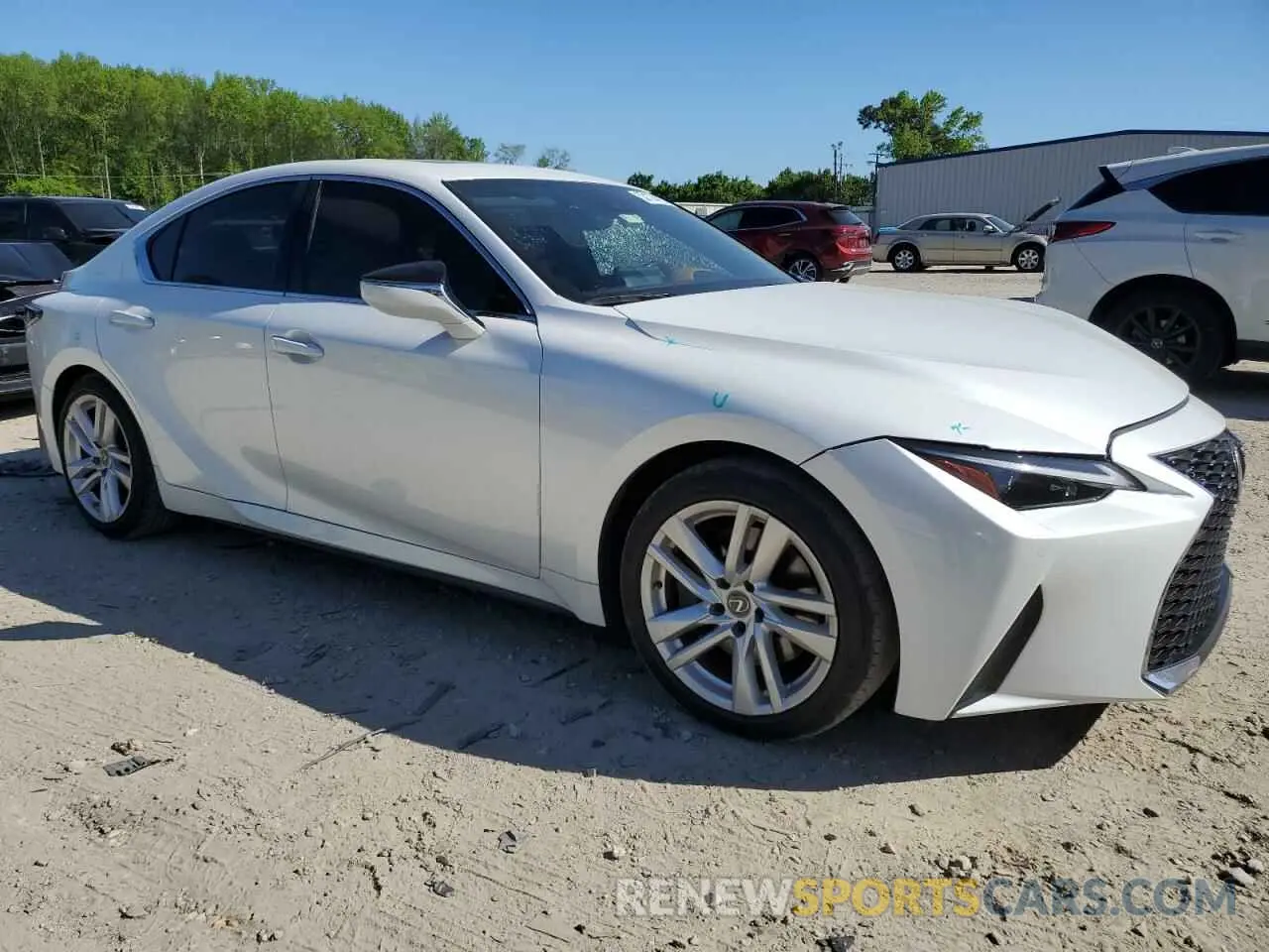4 fotografías del automóvil dañado JTHCA1D23M5114920 LEXUS IS 2021