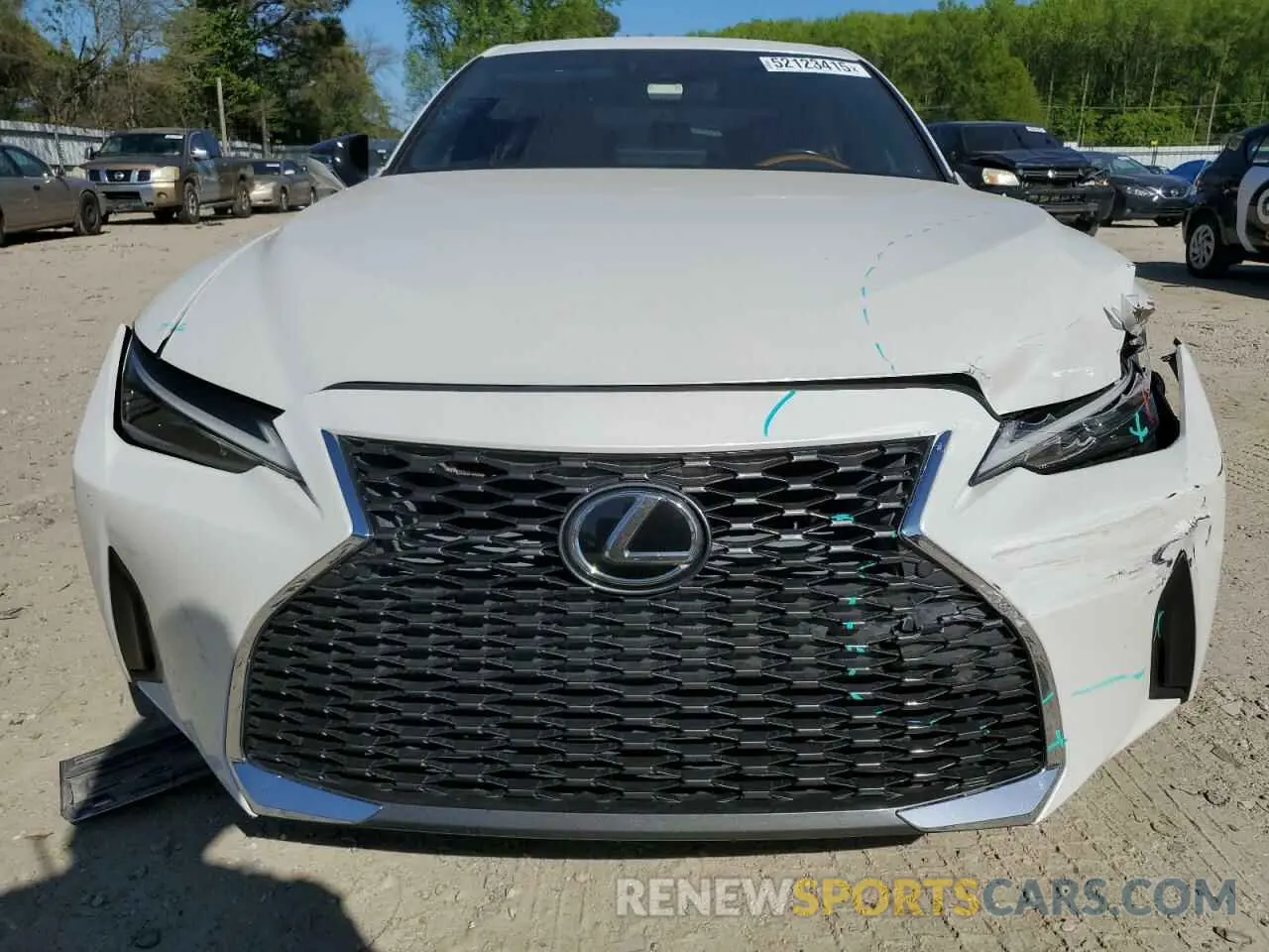 5 fotografías del automóvil dañado JTHCA1D23M5114920 LEXUS IS 2021