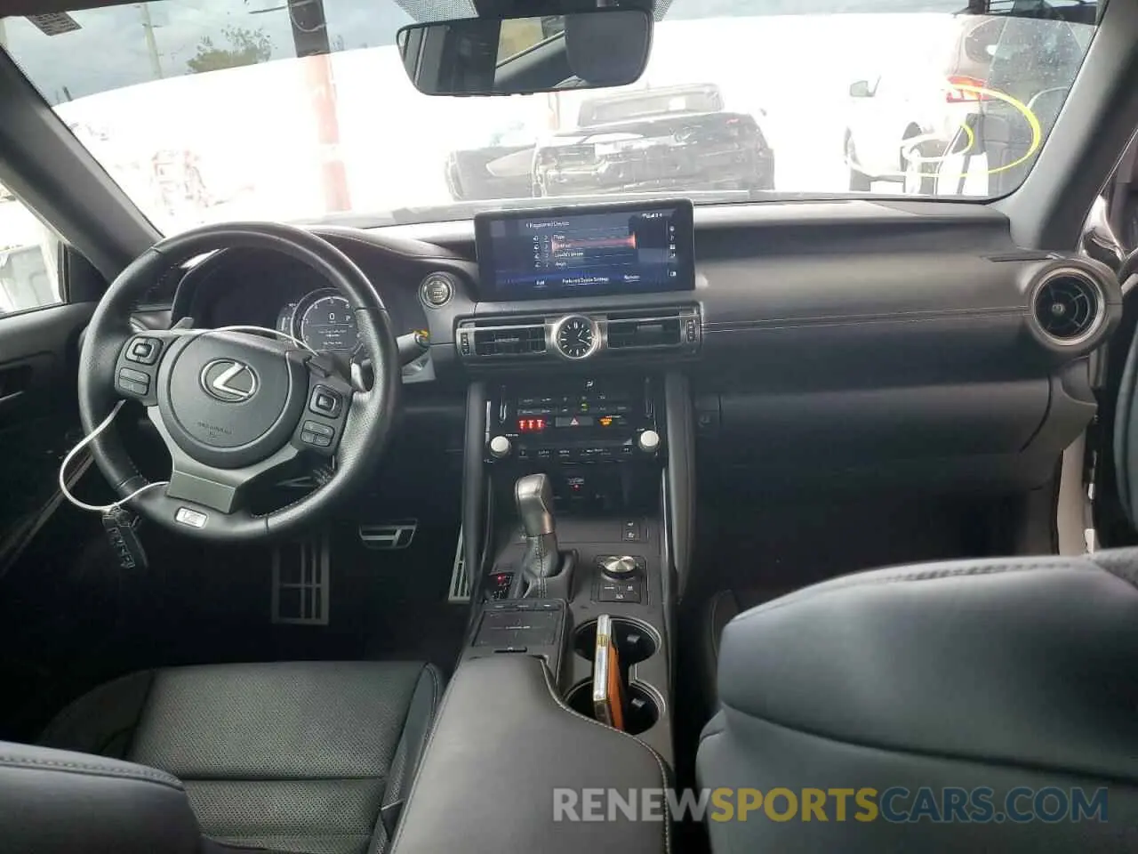 9 fotografías del automóvil dañado JTHGZ1B21M5042242 LEXUS IS 2021