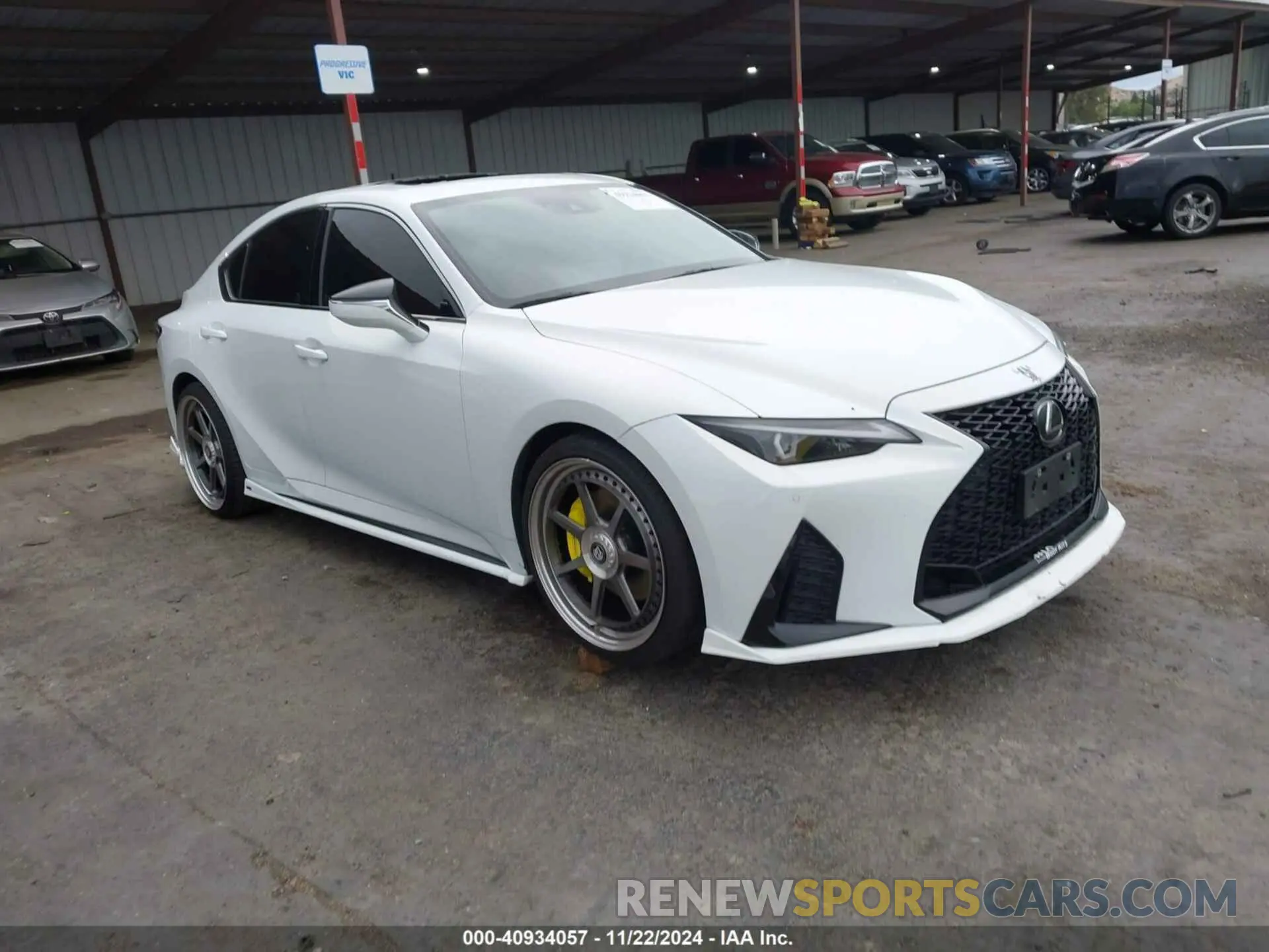 1 fotografías del automóvil dañado JTHGZ1B25M5047573 LEXUS IS 2021
