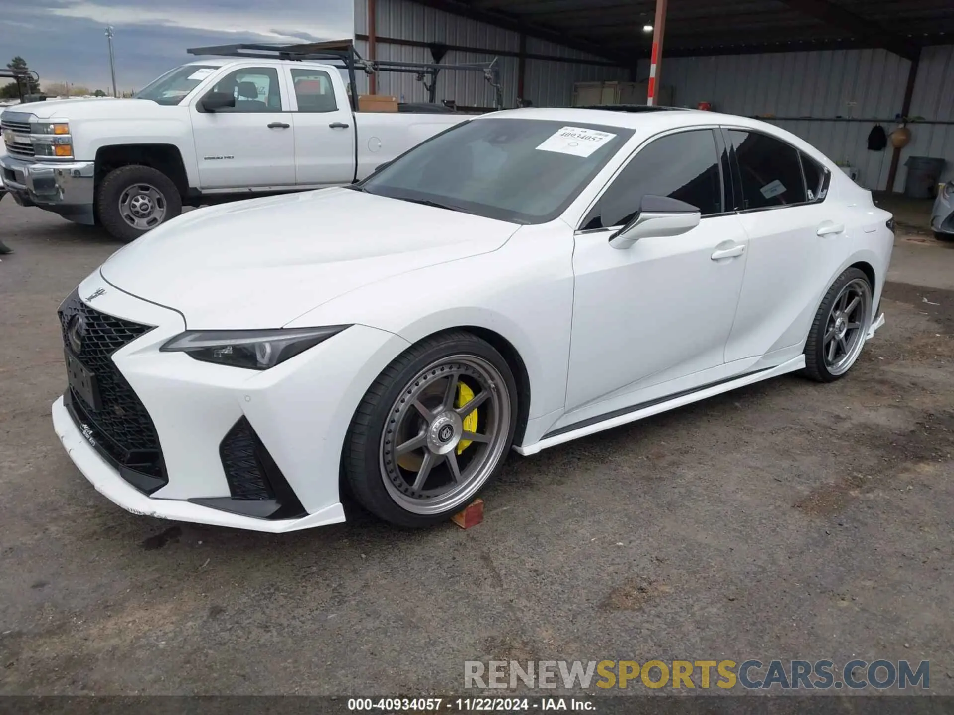 6 fotografías del automóvil dañado JTHGZ1B25M5047573 LEXUS IS 2021