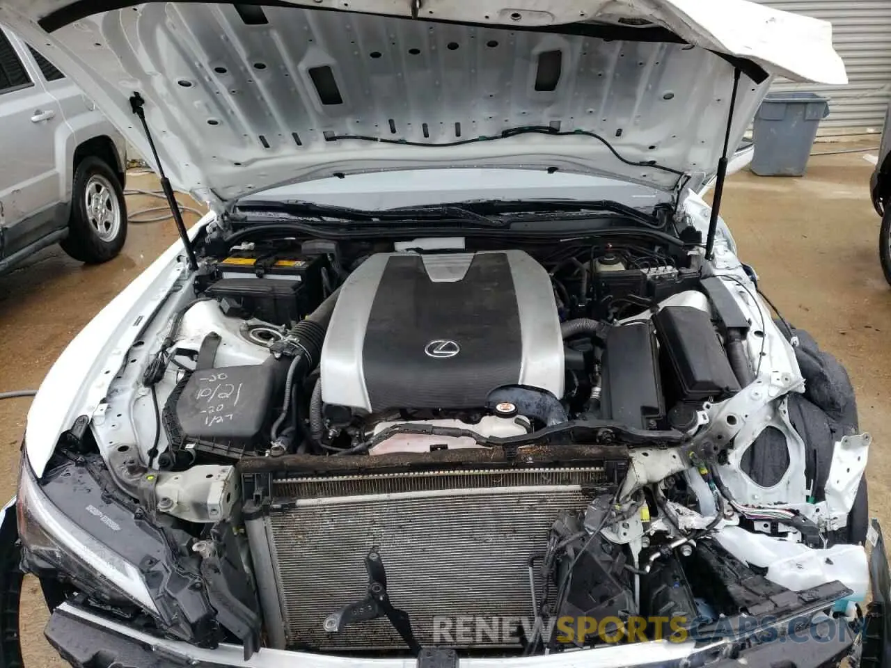 11 fotografías del automóvil dañado JTHGZ1B26M5044407 LEXUS IS 2021
