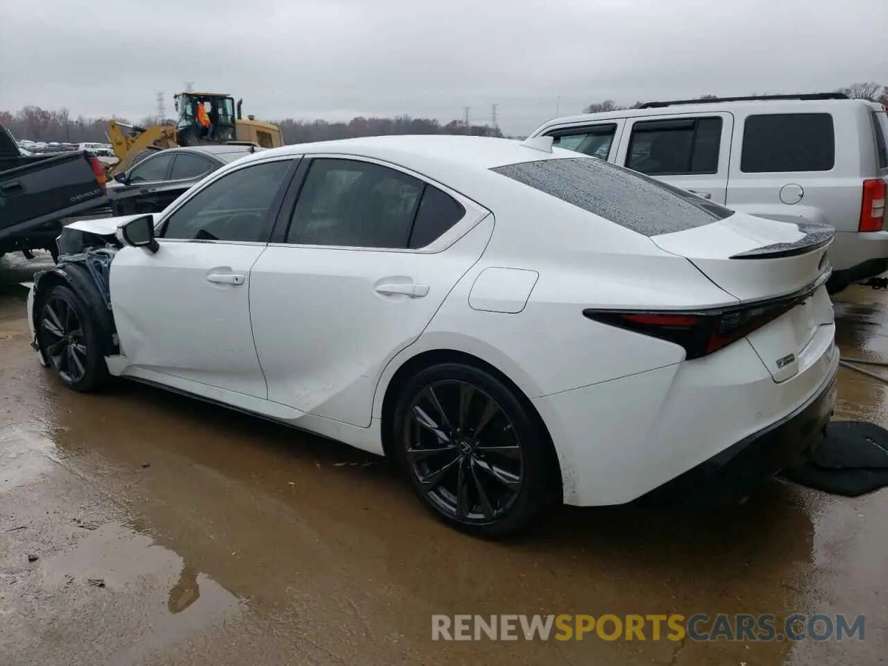 2 fotografías del automóvil dañado JTHGZ1B26M5044407 LEXUS IS 2021