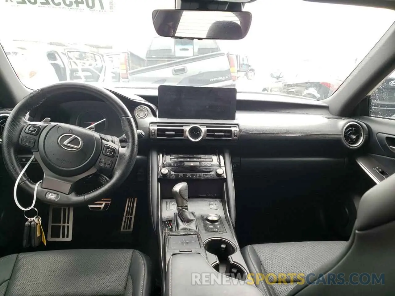 8 fotografías del automóvil dañado JTHGZ1B26M5044407 LEXUS IS 2021