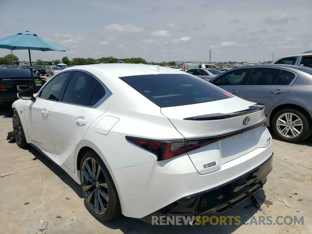 3 fotografías del automóvil dañado JTHGZ1B26M5045170 LEXUS IS 2021