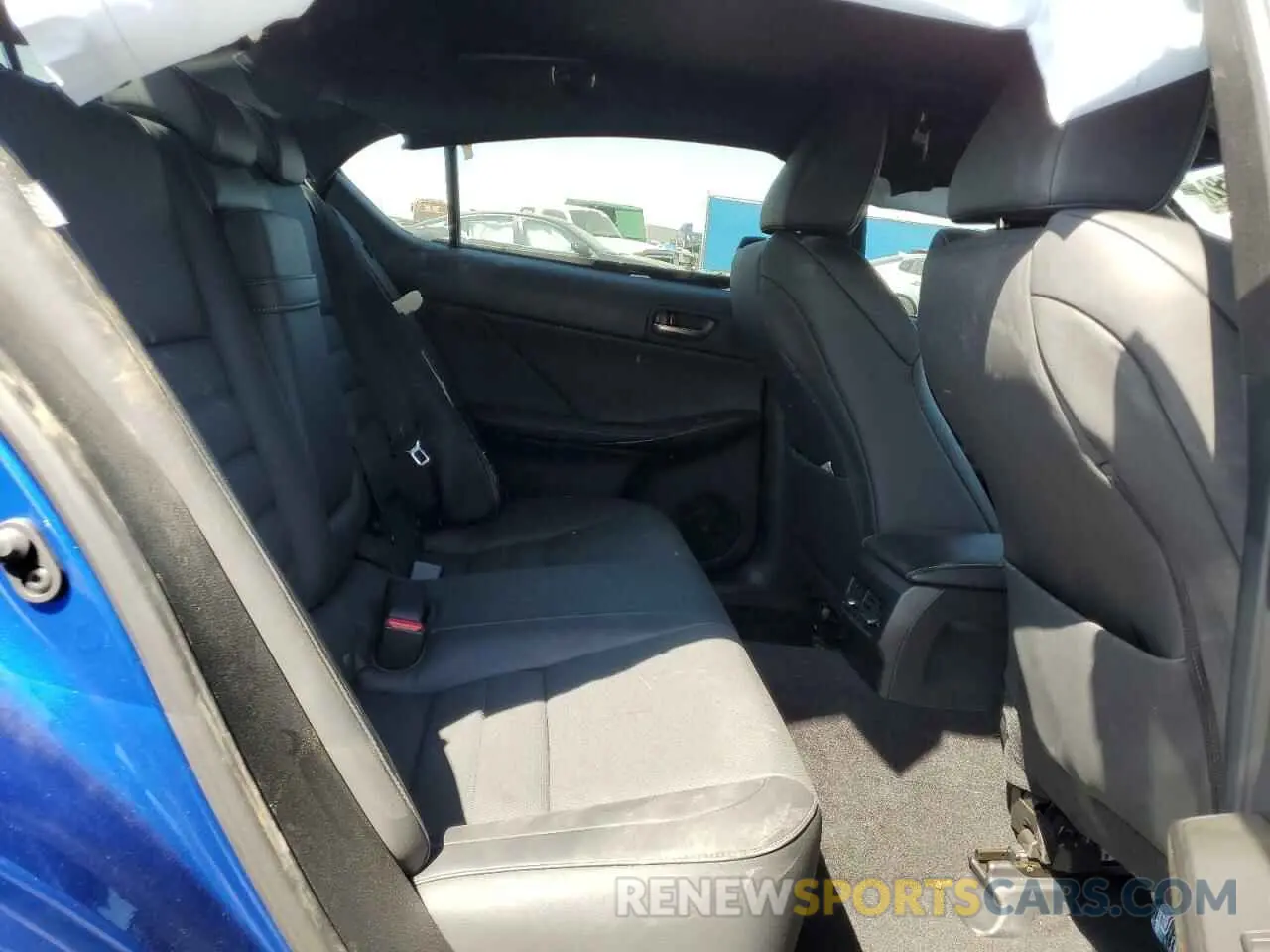 6 fotografías del automóvil dañado JTHGZ1E25M5018795 LEXUS IS 2021
