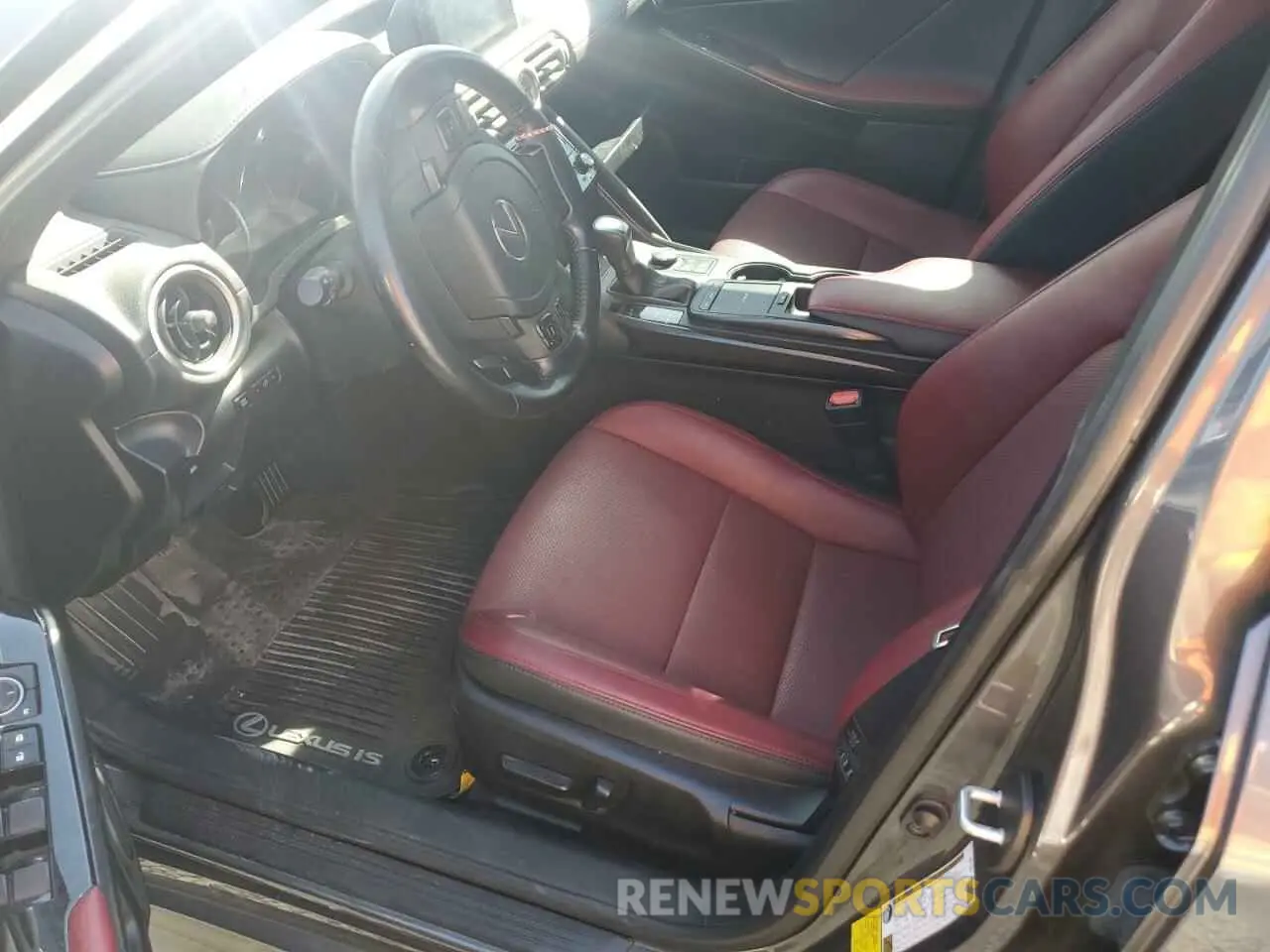 7 fotografías del automóvil dañado JTHAA1D21N5120868 LEXUS IS 2022