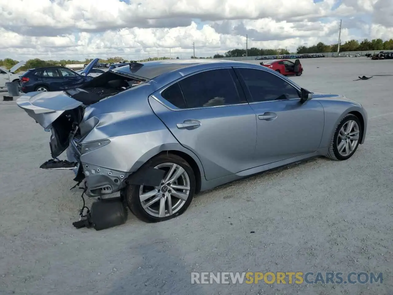 3 fotografías del automóvil dañado JTHAA1D25N5120551 LEXUS IS 2022