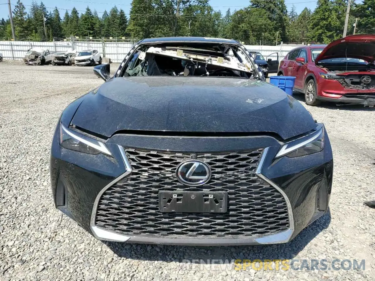 5 fotografías del automóvil dañado JTHC81F20N5047879 LEXUS IS 2022