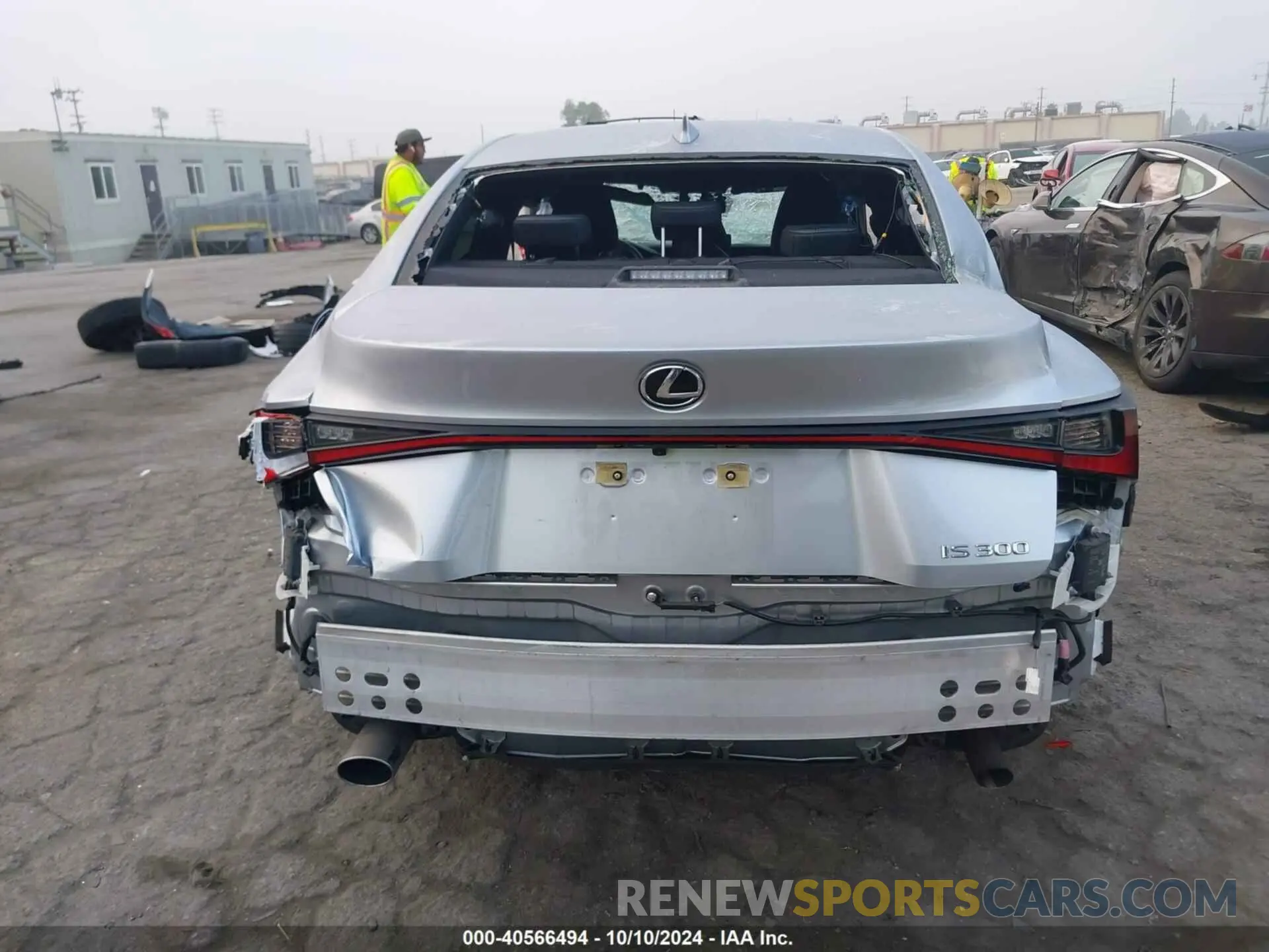 16 fotografías del automóvil dañado JTHDA1D22N5121248 LEXUS IS 2022