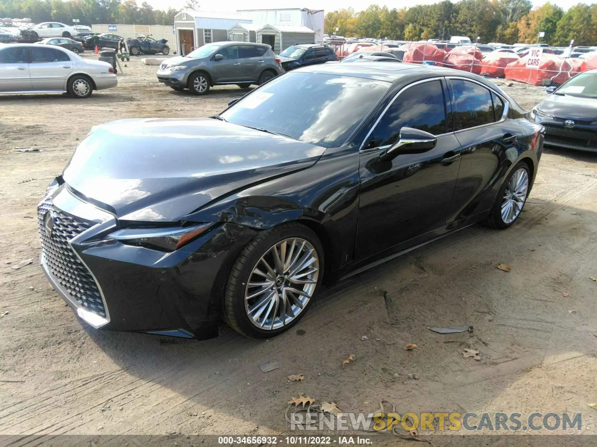 2 fotografías del automóvil dañado JTHDA1D25N5118800 LEXUS IS 2022