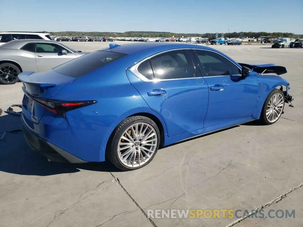 3 fotografías del automóvil dañado JTHDA1D28N5120959 LEXUS IS 2022