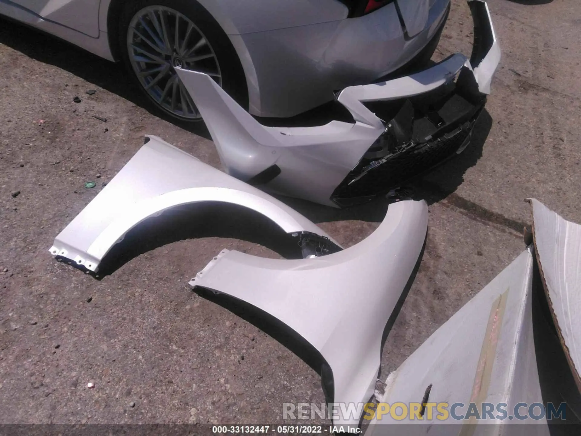 12 fotografías del automóvil dañado JTHDA1D29N5118623 LEXUS IS 2022