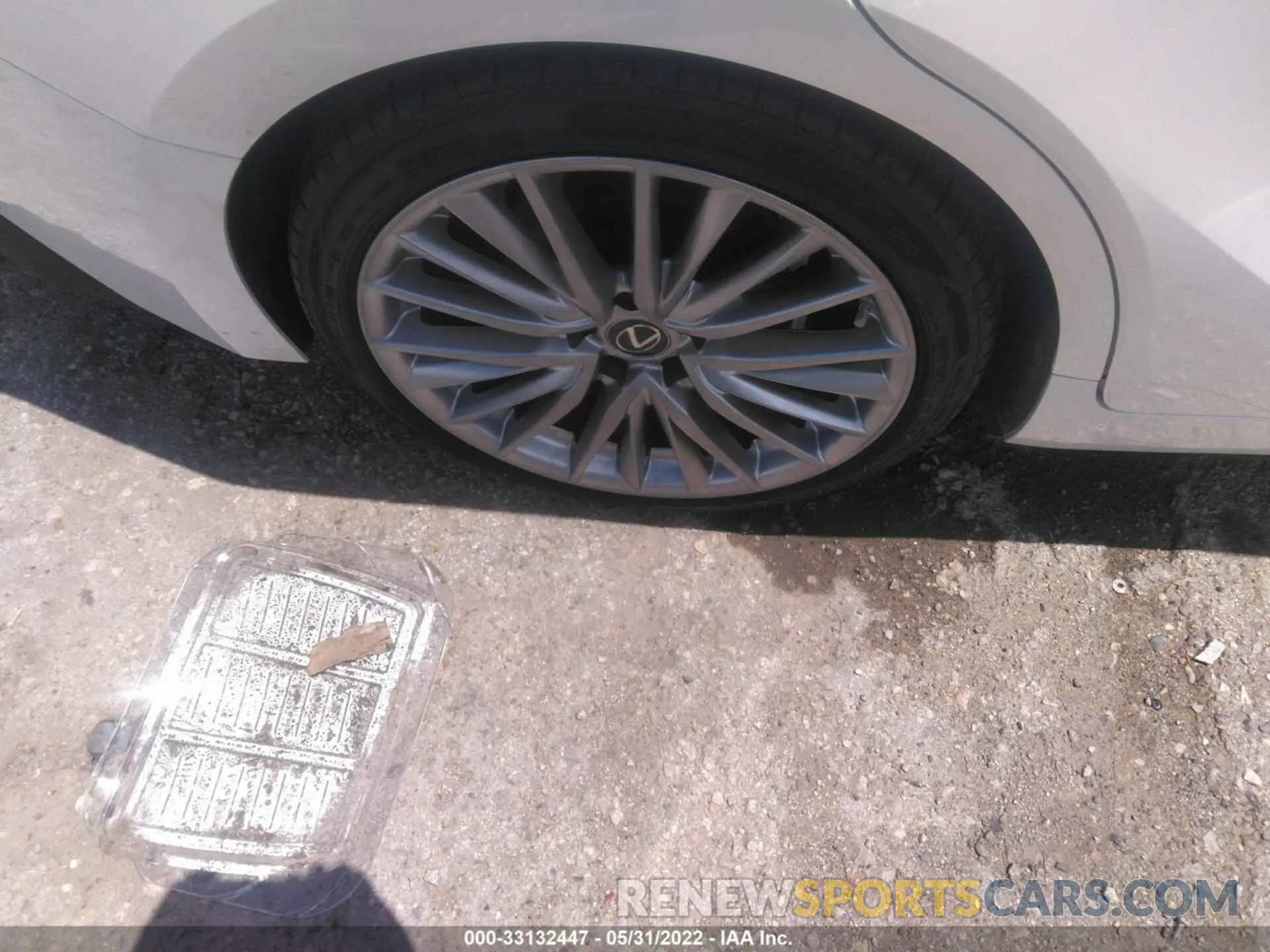16 fotografías del automóvil dañado JTHDA1D29N5118623 LEXUS IS 2022