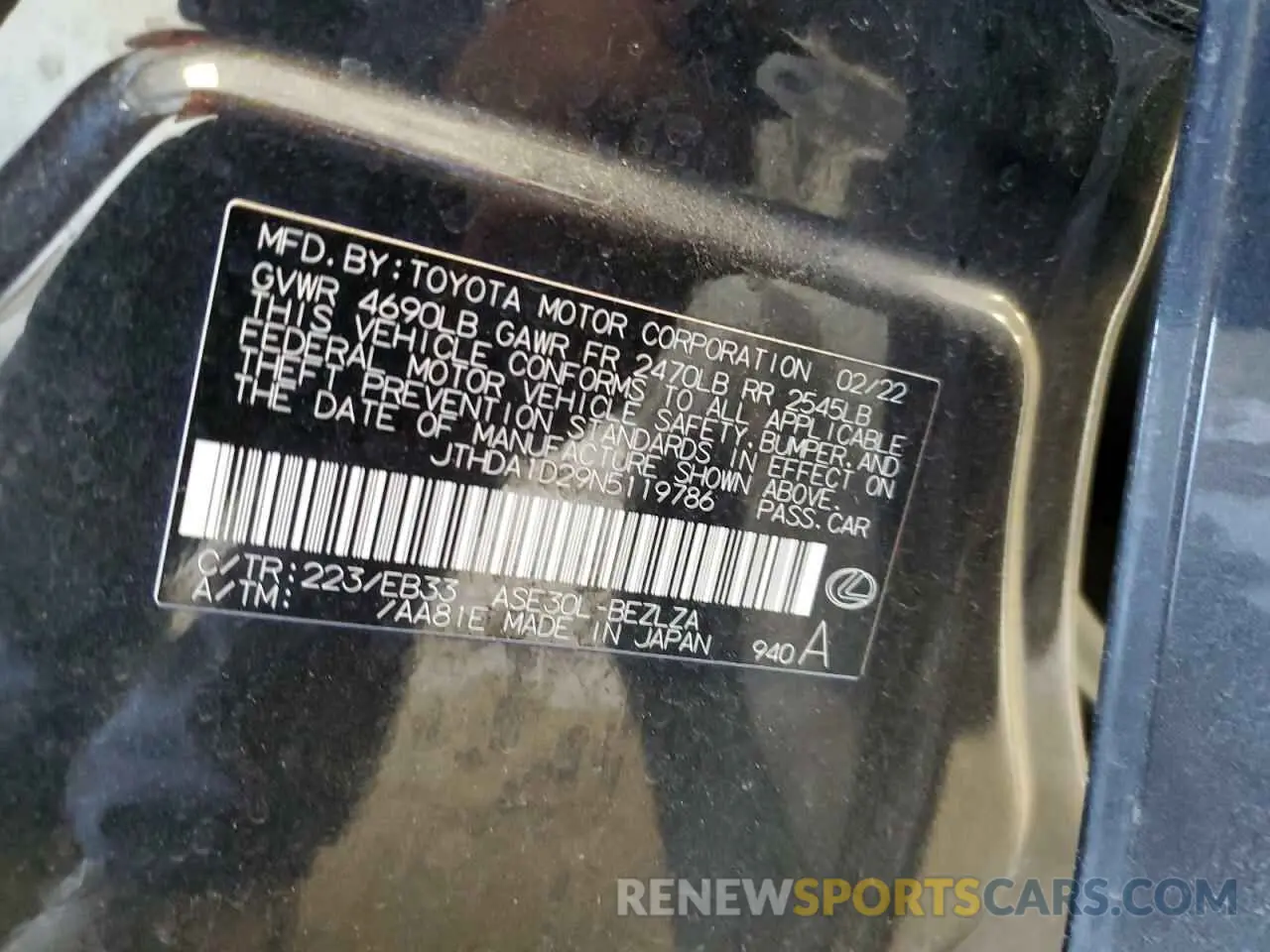 12 fotografías del automóvil dañado JTHDA1D29N5119786 LEXUS IS 2022
