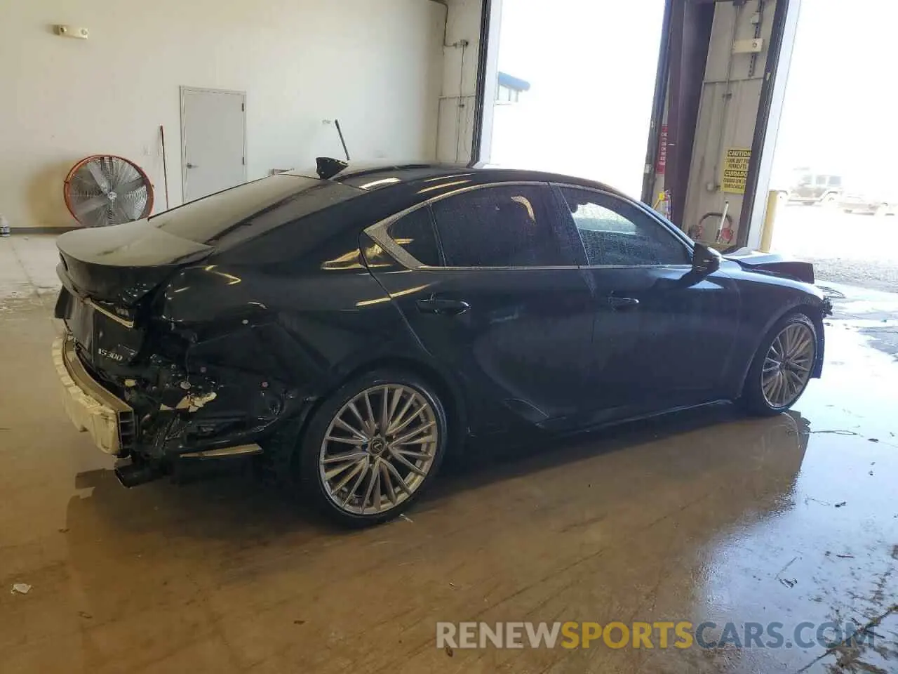 3 fotografías del automóvil dañado JTHDA1D29N5119786 LEXUS IS 2022