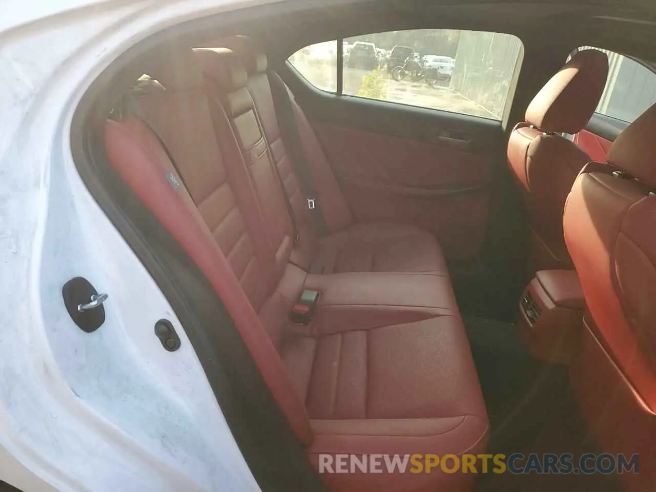 10 fotografías del automóvil dañado JTHG81F27N5049467 LEXUS IS 2022