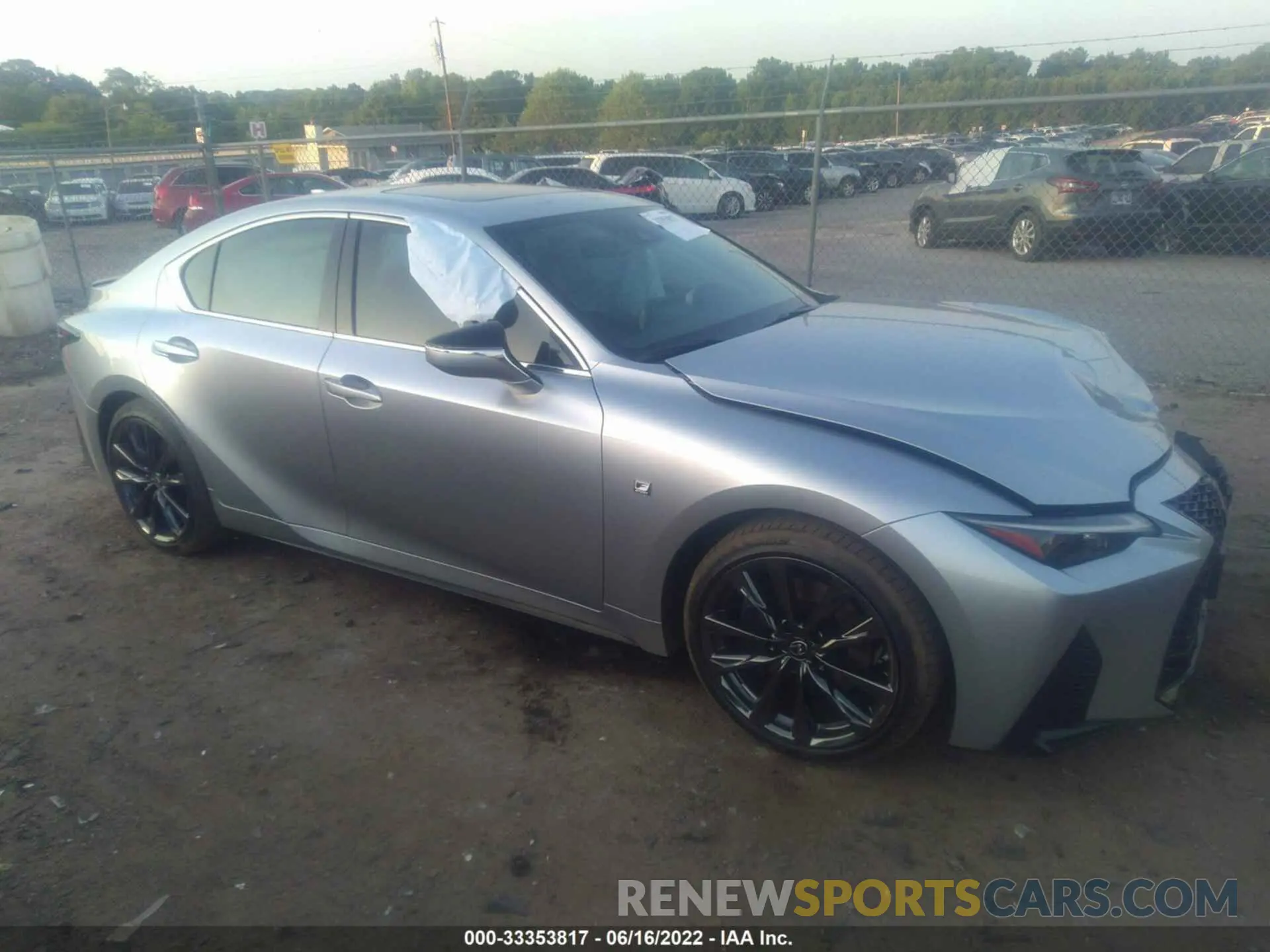 1 fotografías del automóvil dañado JTHGZ1B22N5053977 LEXUS IS 2022