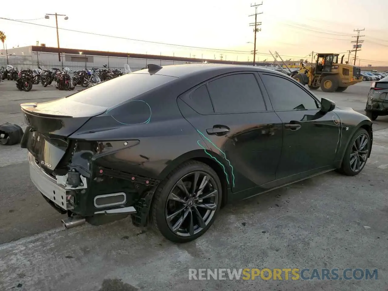 3 fotografías del automóvil dañado JTHGZ1B25N5049258 LEXUS IS 2022