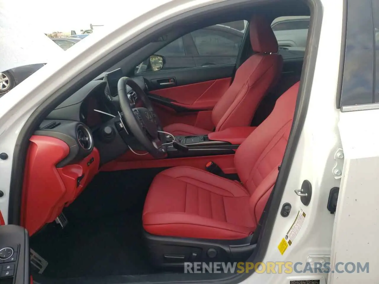 7 fotografías del automóvil dañado JTHGZ1B27N5052100 LEXUS IS 2022
