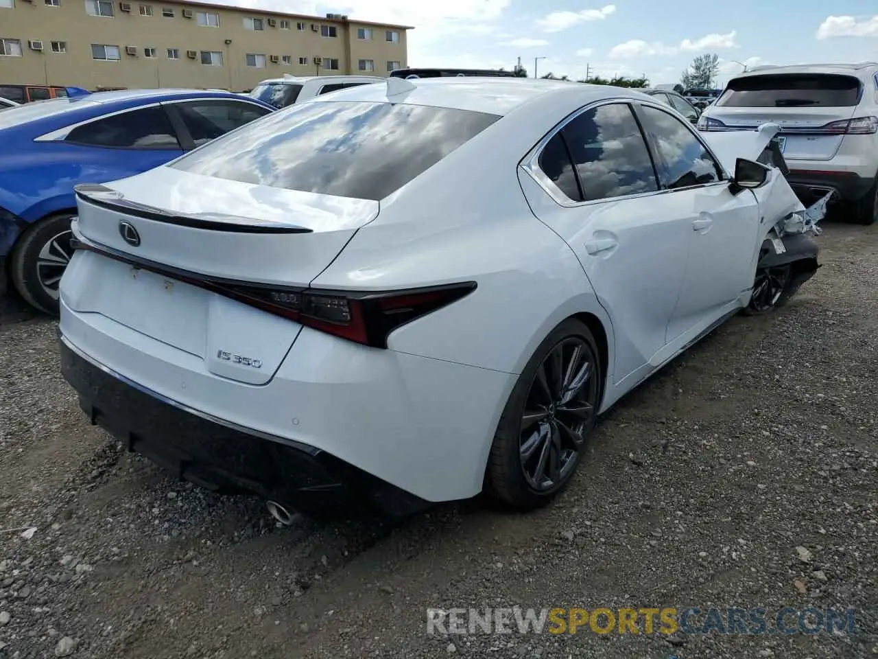 4 fotografías del automóvil dañado JTHGZ1B29N5055466 LEXUS IS 2022