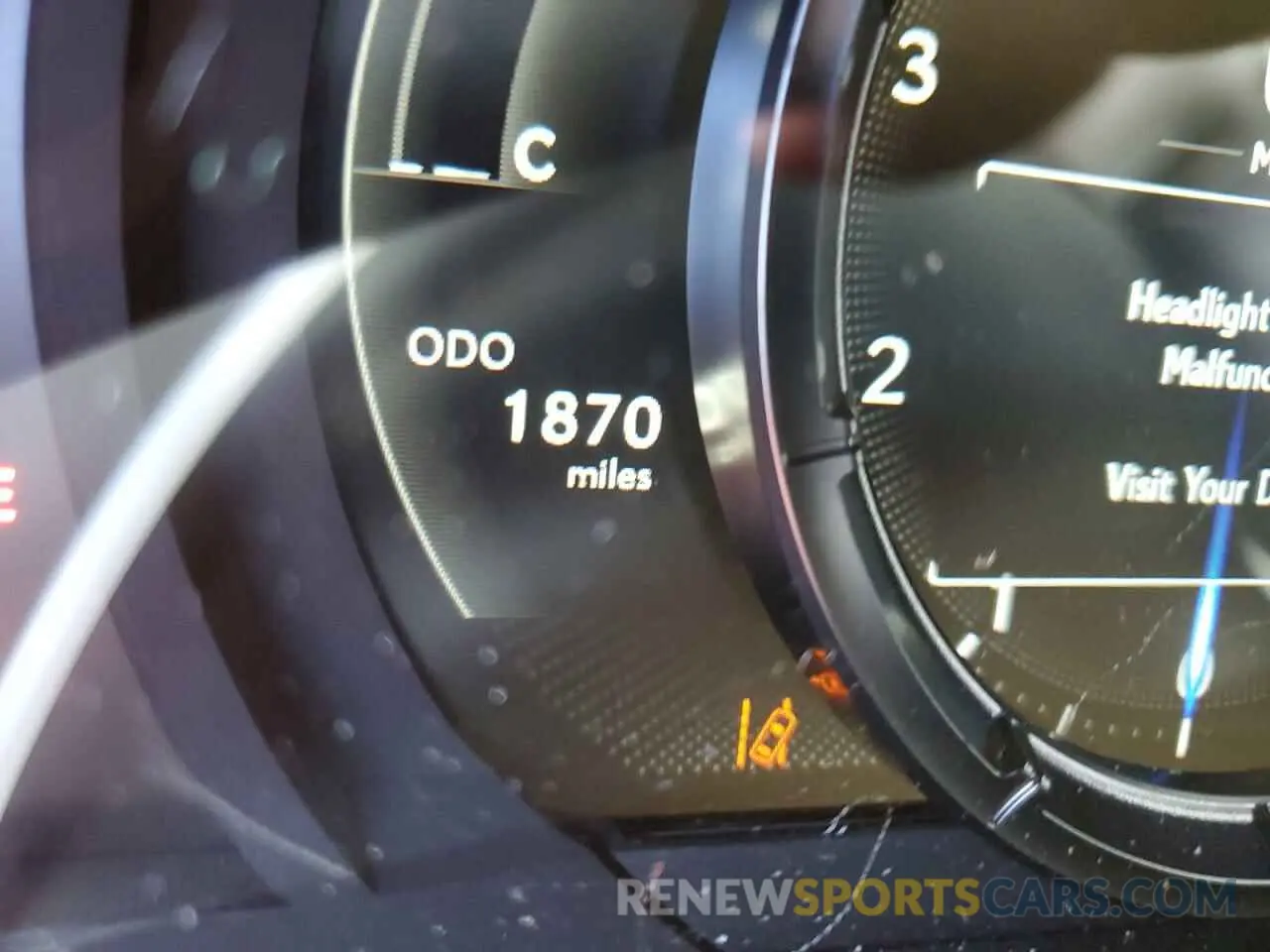 8 fotografías del automóvil dañado JTHGZ1B29N5055466 LEXUS IS 2022