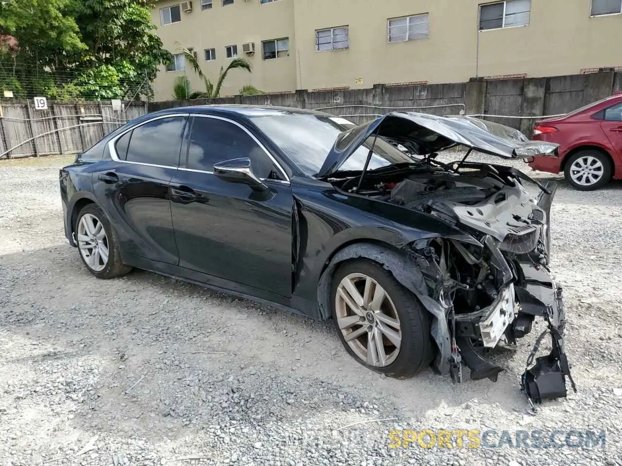 4 fotografías del automóvil dañado JTHCA1D22P5126559 LEXUS IS 2023