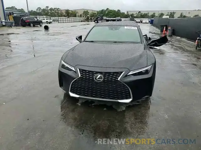 14 fotografías del automóvil dañado JTHCA1D26P5123020 LEXUS IS 2023