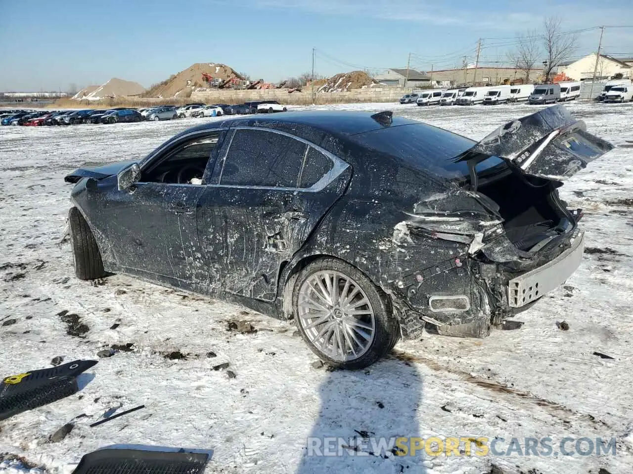 2 fotografías del automóvil dañado JTHD81F22P5050368 LEXUS IS 2023