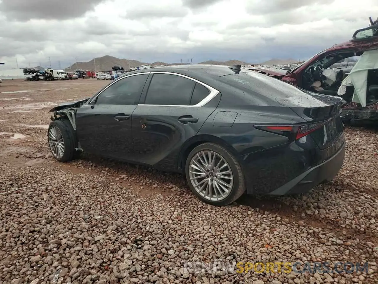 2 fotografías del automóvil dañado JTHD81F24P5051022 LEXUS IS 2023