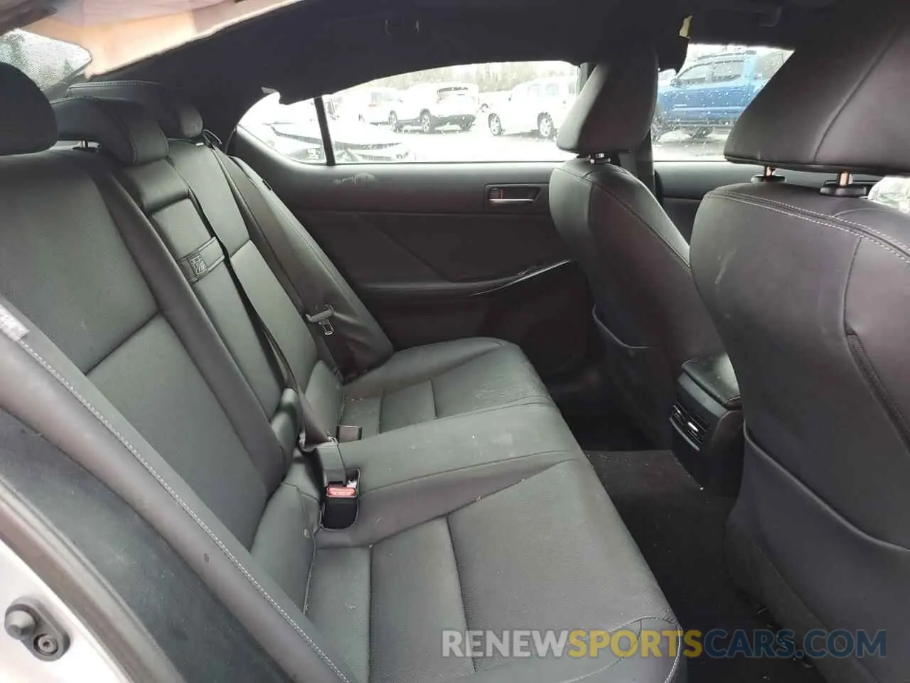 10 fotografías del automóvil dañado JTHD81F27P5050558 LEXUS IS 2023