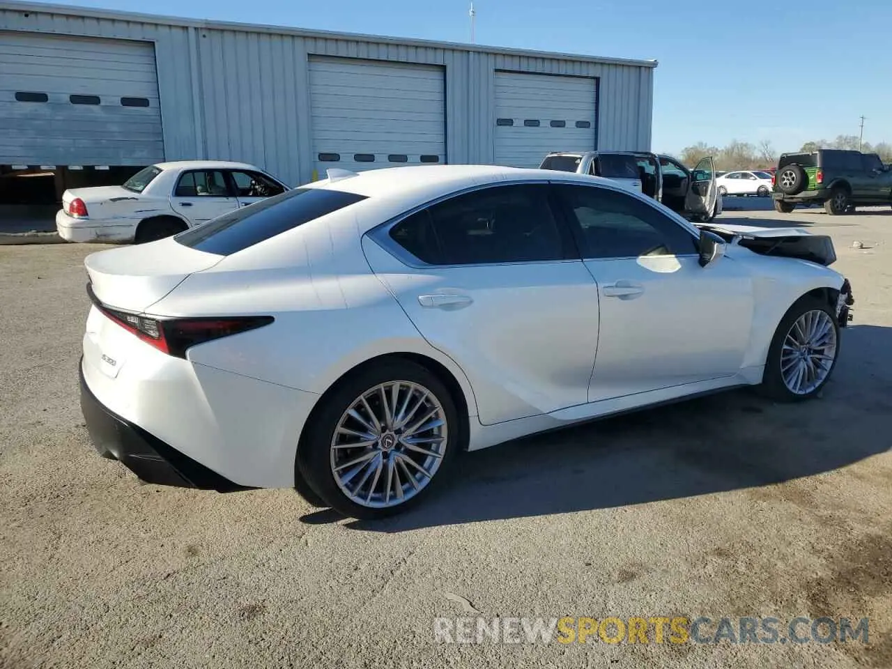 3 fotografías del automóvil dañado JTHDA1D20P5123910 LEXUS IS 2023