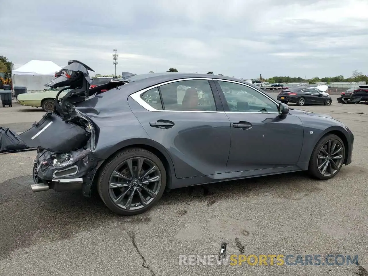3 fotografías del automóvil dañado JTHGZ1E22P5028625 LEXUS IS 2023