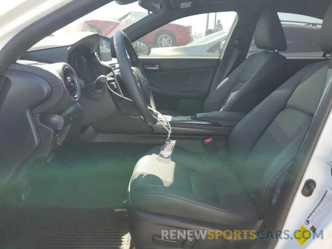 7 fotografías del automóvil dañado JTHB81F24R5054433 LEXUS IS 2024