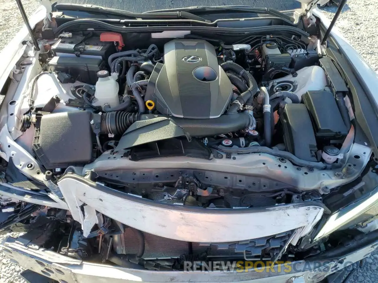 11 fotografías del automóvil dañado JTHCA1D20R5129947 LEXUS IS 2024