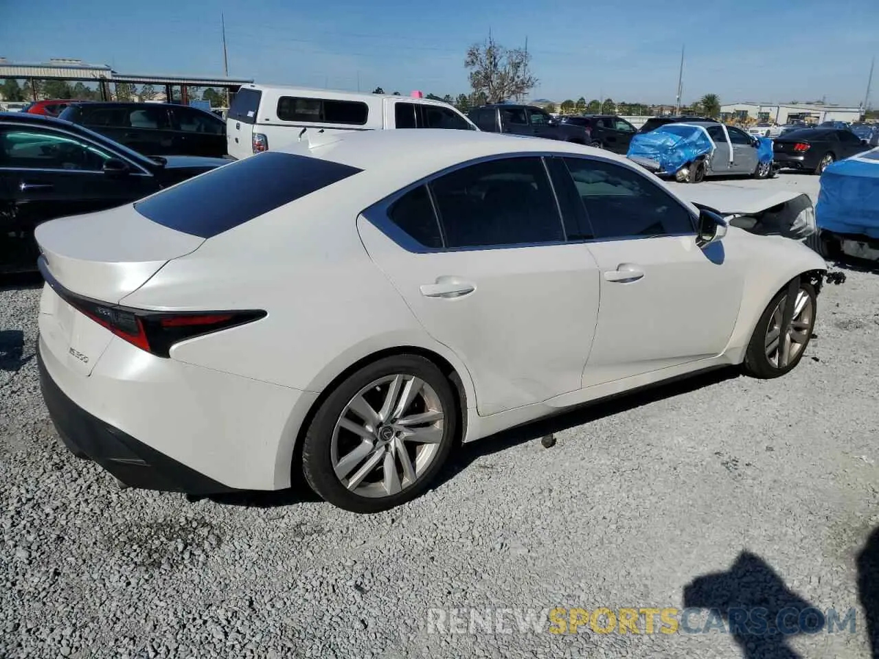 3 fotografías del automóvil dañado JTHCA1D20R5129947 LEXUS IS 2024