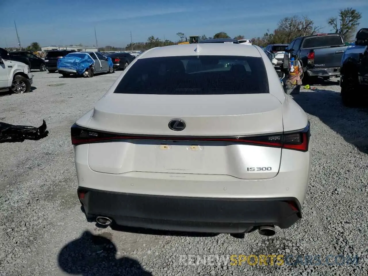 6 fotografías del automóvil dañado JTHCA1D20R5129947 LEXUS IS 2024