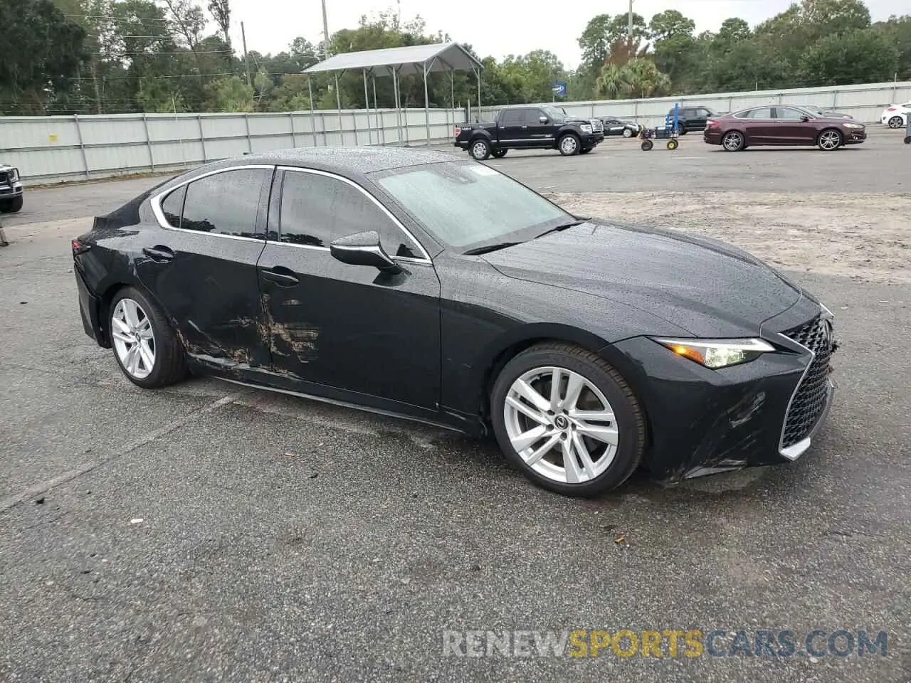 4 fotografías del automóvil dañado JTHCA1D29R5129946 LEXUS IS 2024