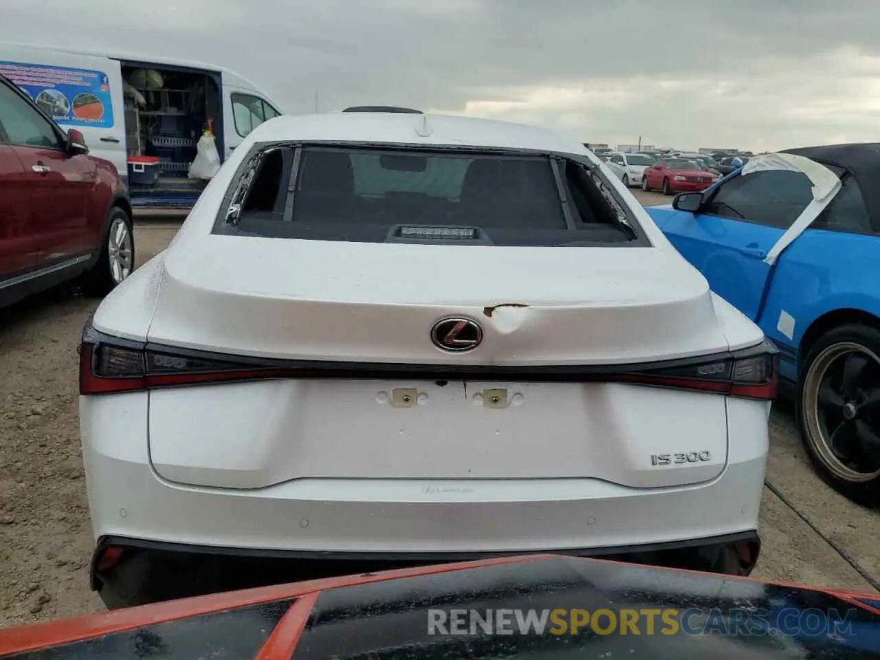 6 fotografías del automóvil dañado JTHDA1D20R5131945 LEXUS IS 2024