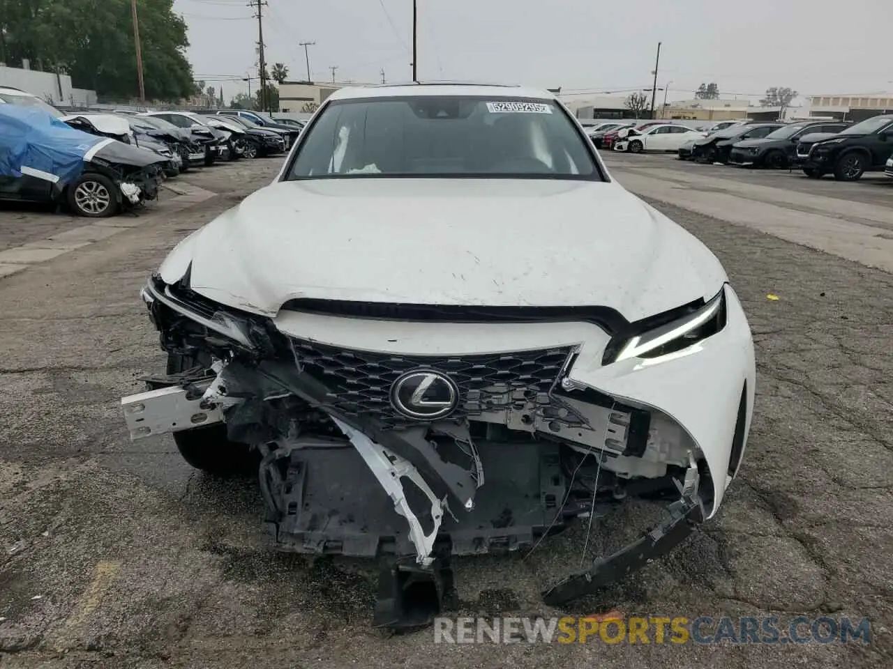 5 fotografías del automóvil dañado JTHDA1D24R5129048 LEXUS IS 2024