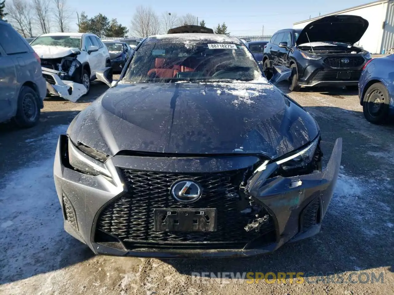 5 fotografías del automóvil dañado JTHG81F2XR5054393 LEXUS IS 2024