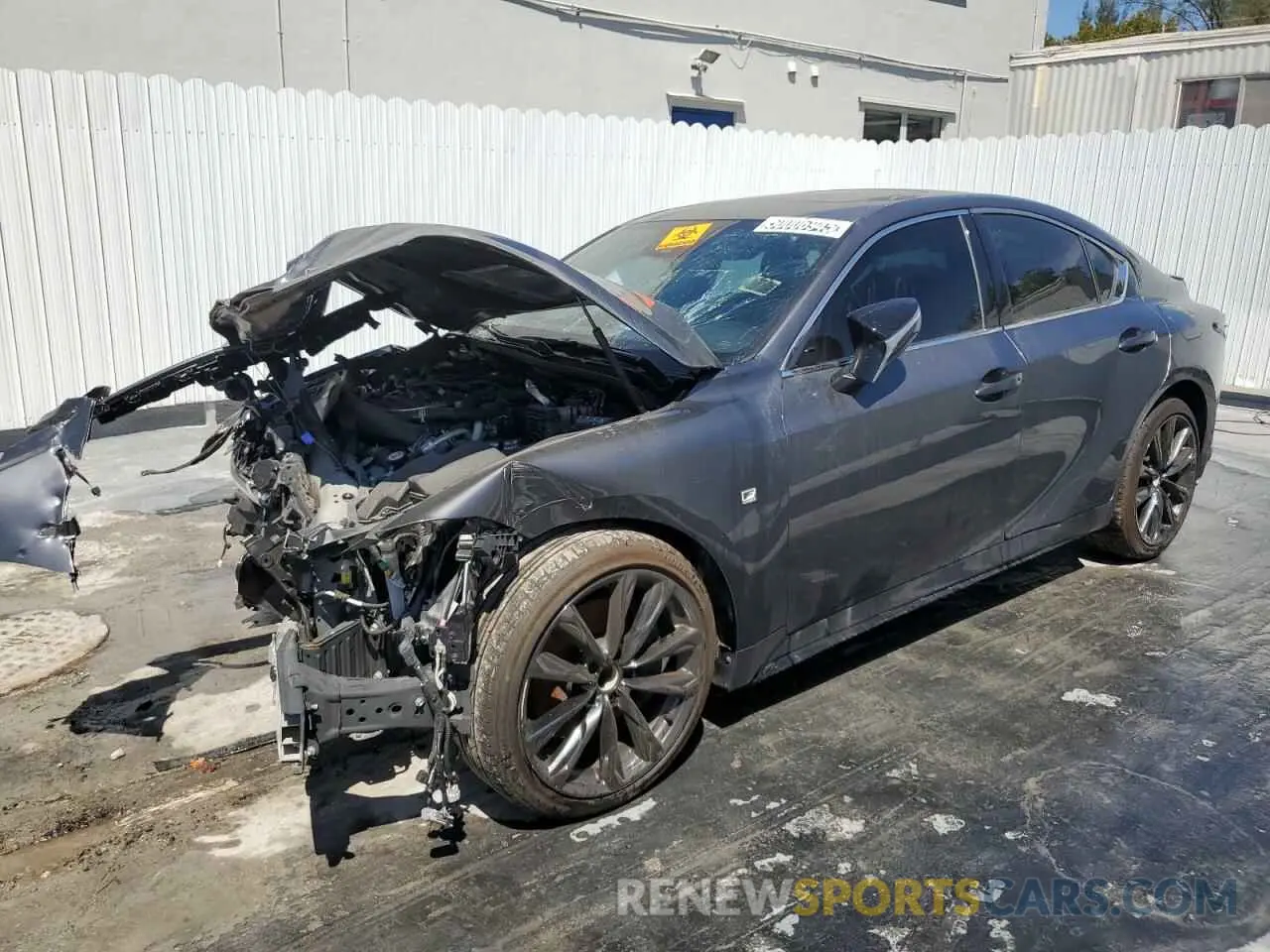 1 fotografías del automóvil dañado JTHGA1D24R5130097 LEXUS IS 2024
