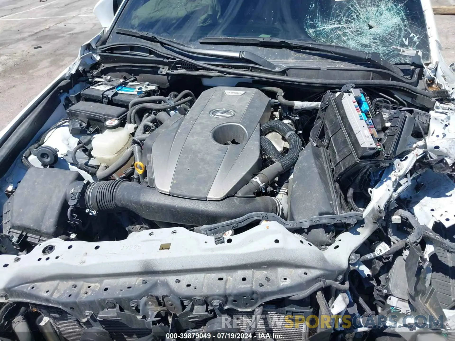 10 fotografías del automóvil dañado JTHBA1D23J5077701 LEXUS IS 300 2018