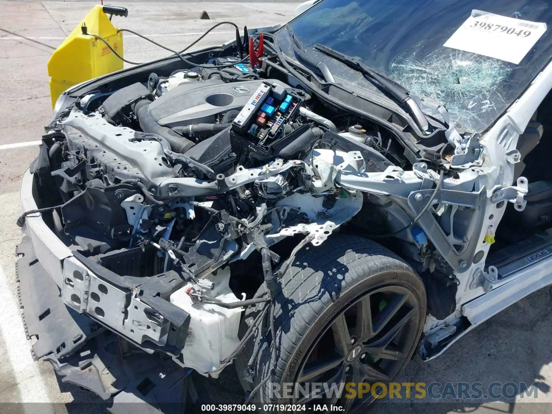 6 fotografías del automóvil dañado JTHBA1D23J5077701 LEXUS IS 300 2018