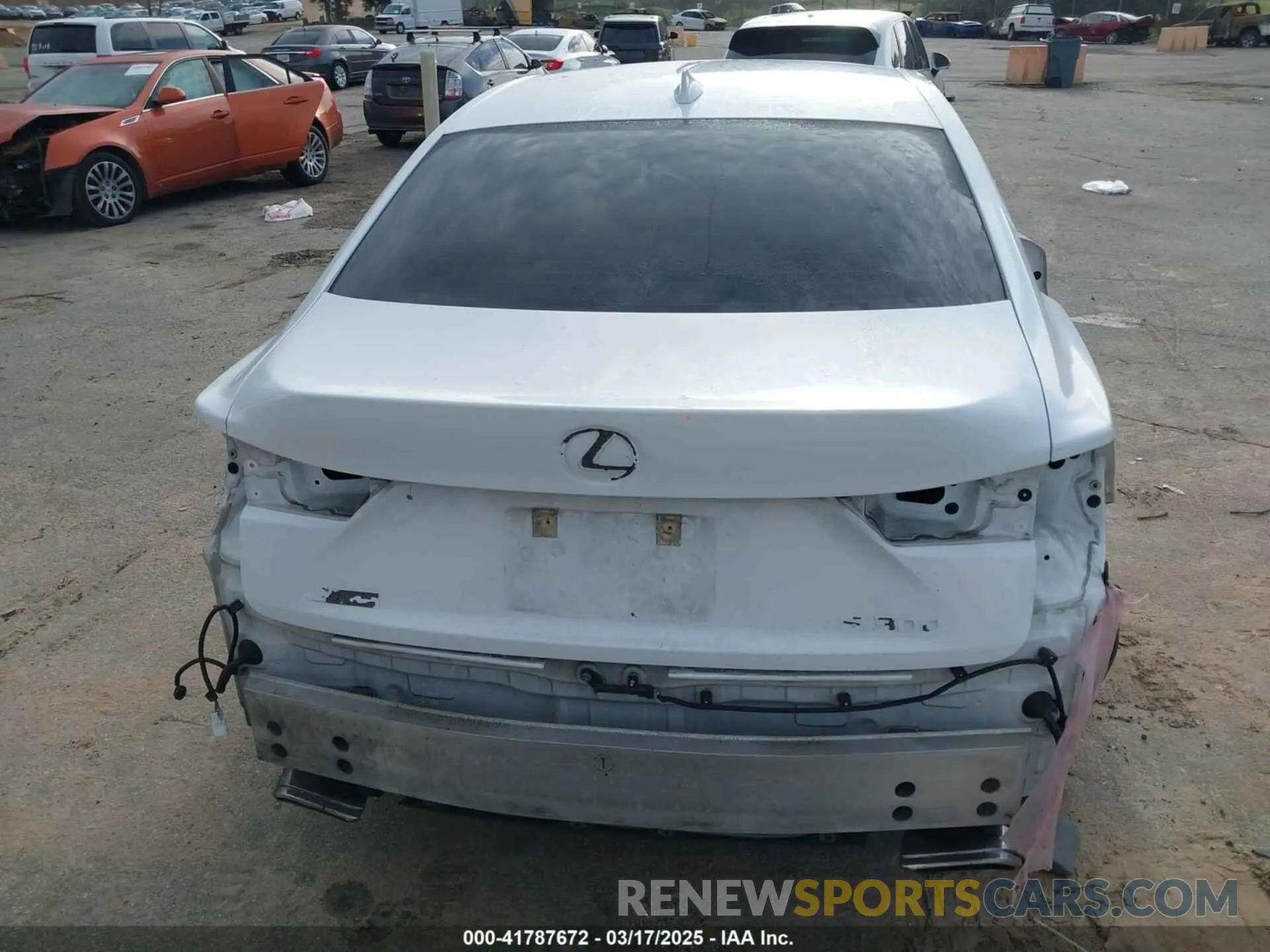 17 fotografías del automóvil dañado JTHBA1D20K5085529 LEXUS IS 300 2019